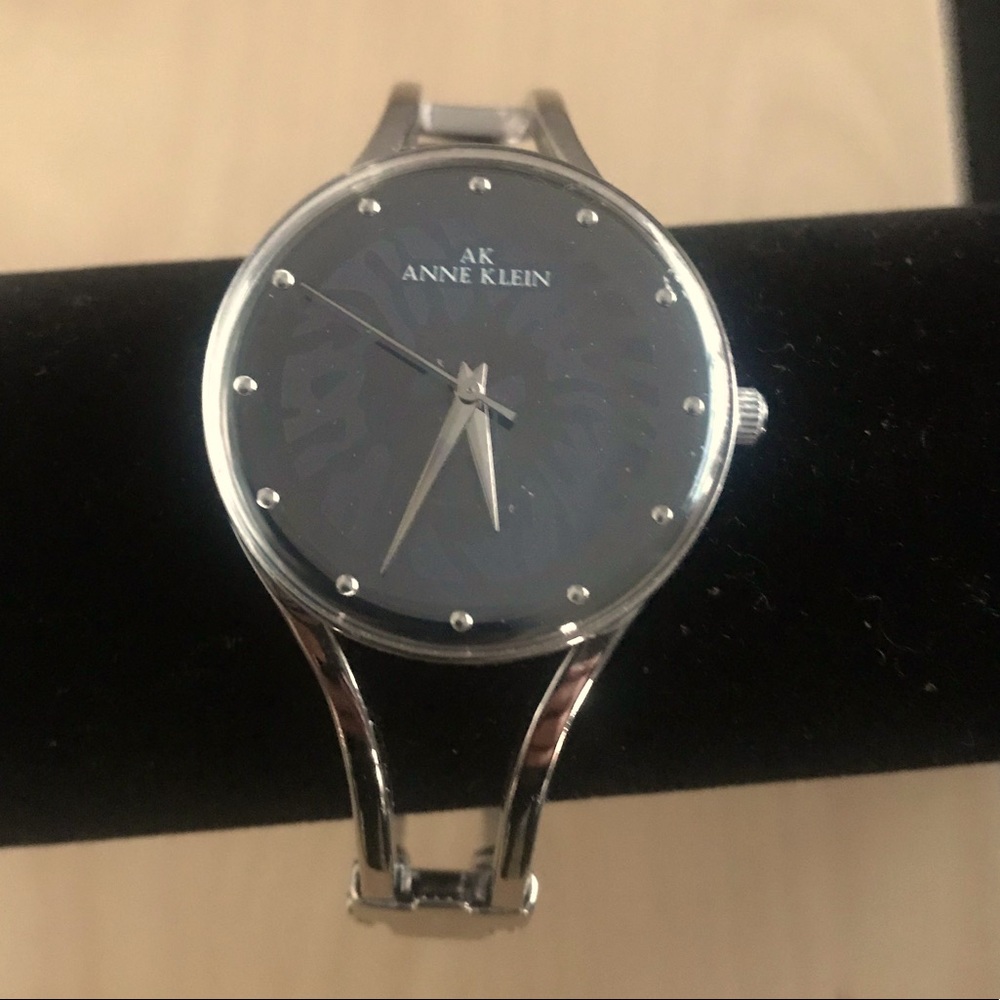 Anne Klein Women's AK/108621 Watch Black/ Silver